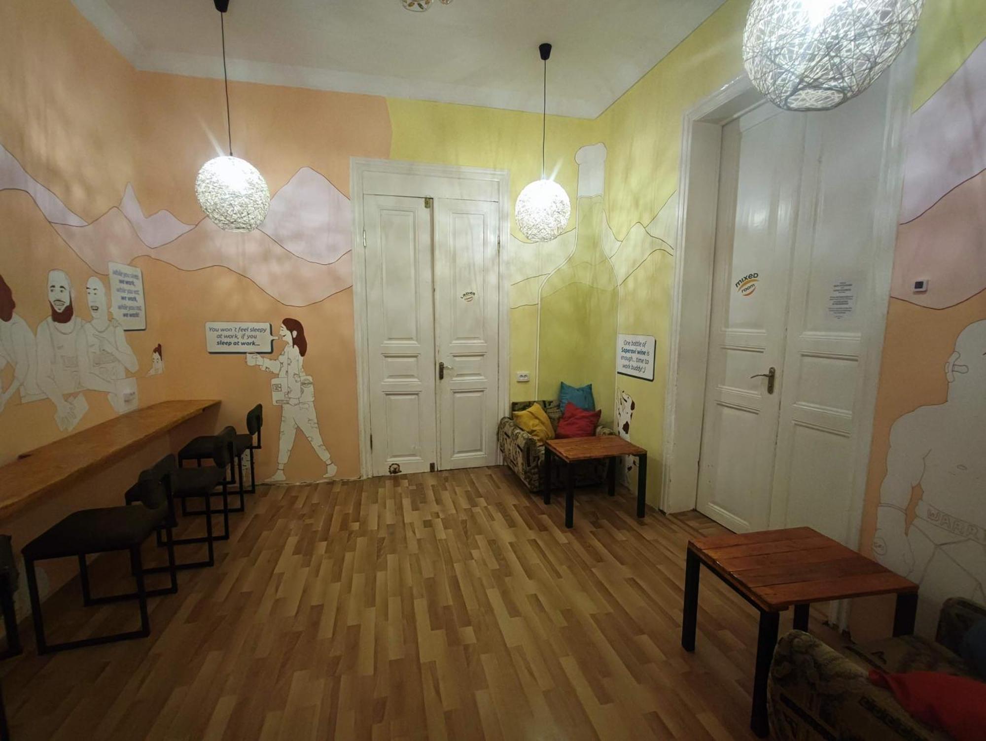 The Friends Hostel Kutaiszi Kültér fotó